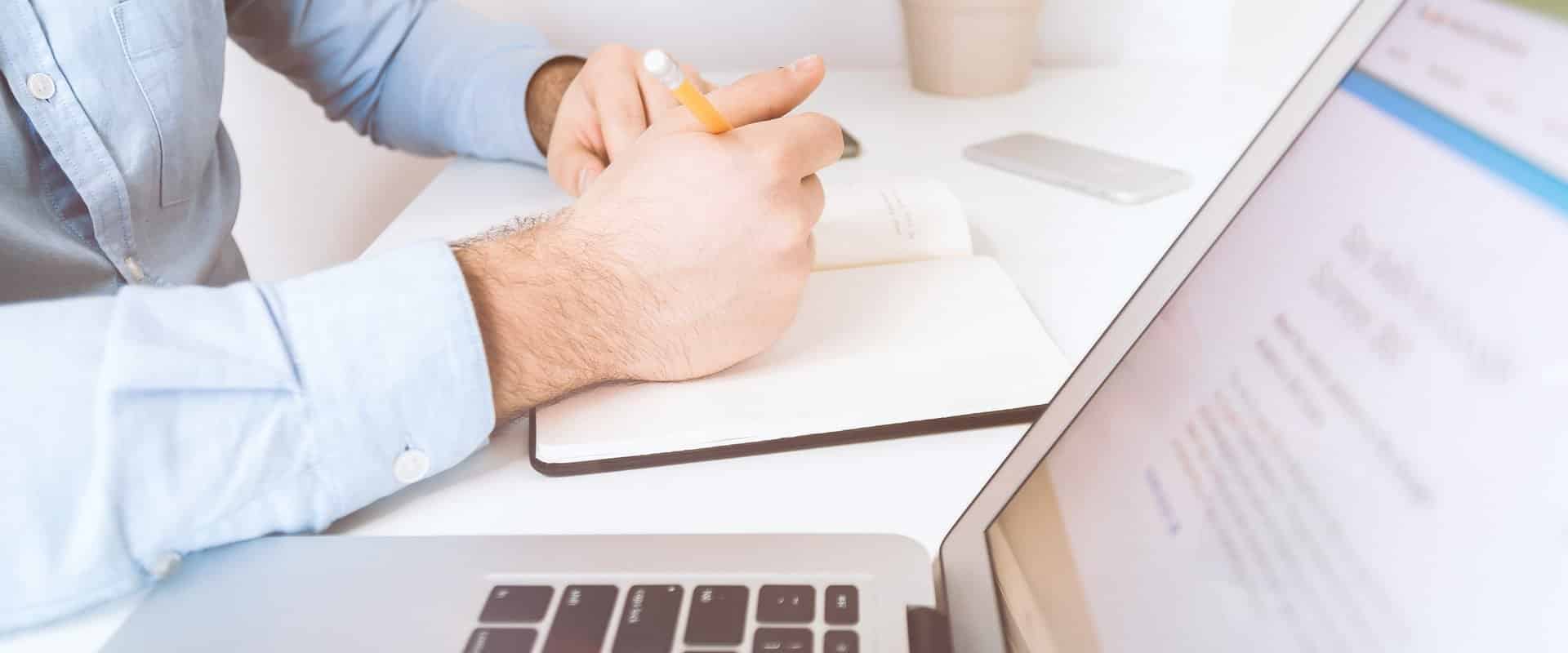 Osasun arloan PPG seinaleen ezaugarri diagnostikoak eta aplikazio potentzialak: berrikuspen sistematikoa